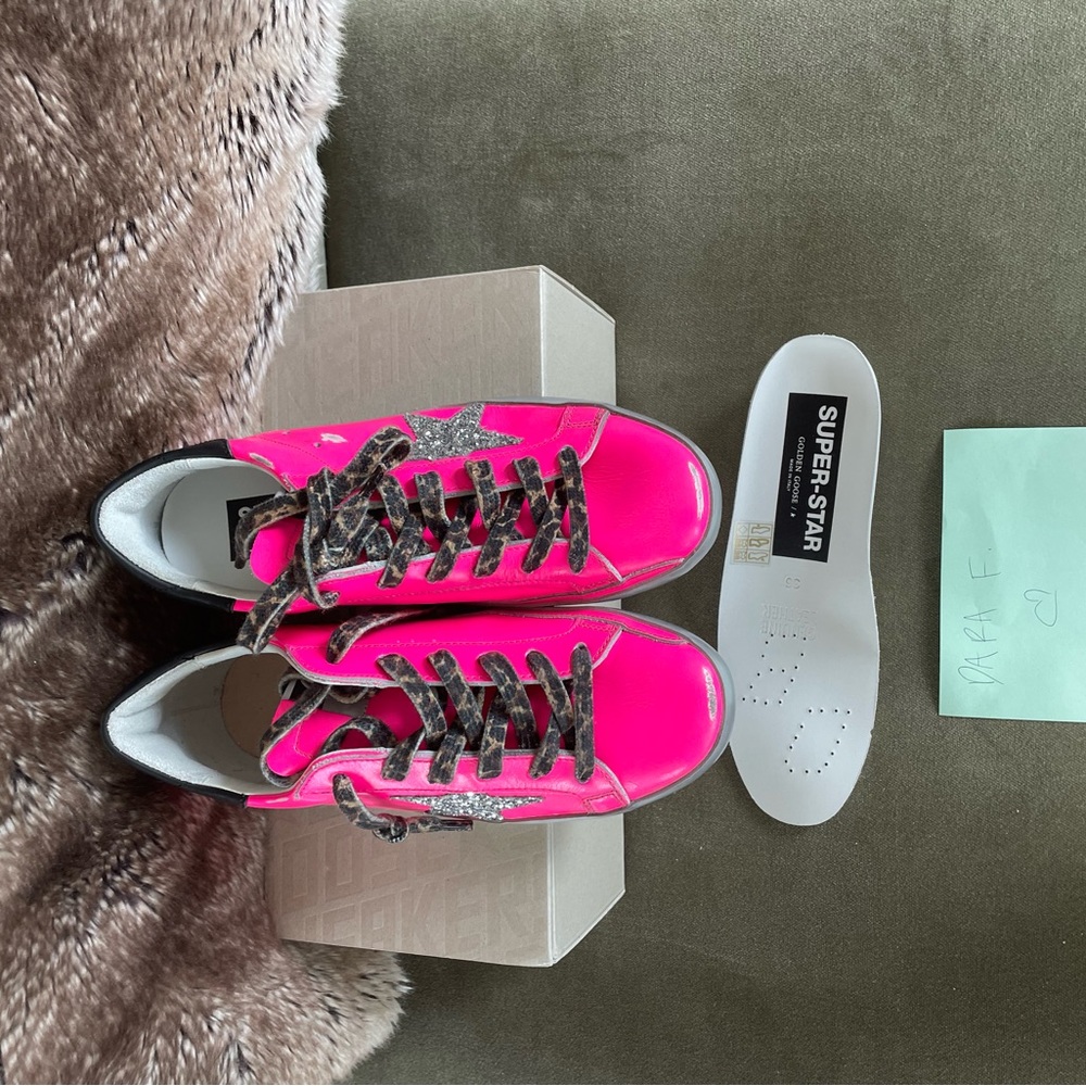New Golden Goose neon pink Superstar. Size 36. - Picture 11 of 11
